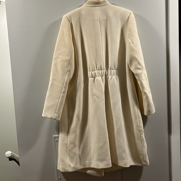 Lightly loved Lane Bryant size 14/16 ivory/winter white trench coat. - Picture 3 of 4